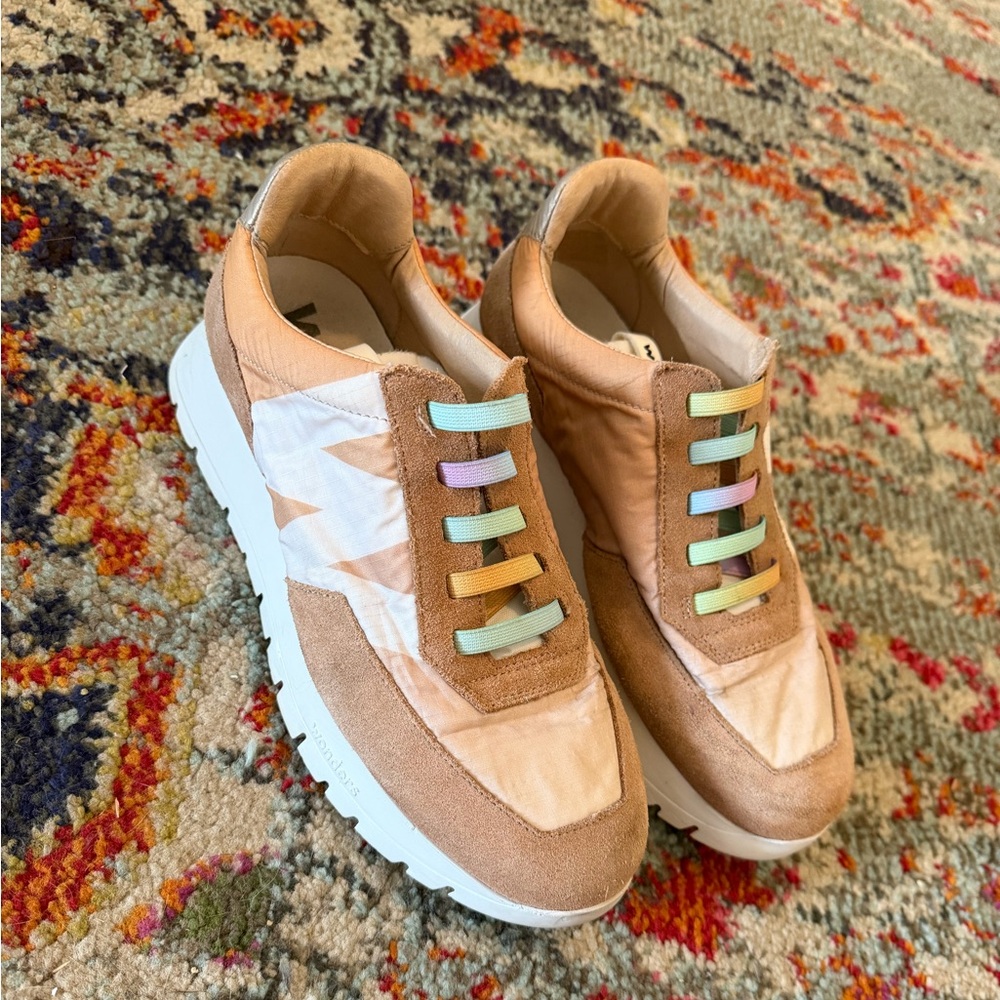 WONDERS Odisei Sneaker size 37 great condition smoke pet free home - Picture 8 of 9